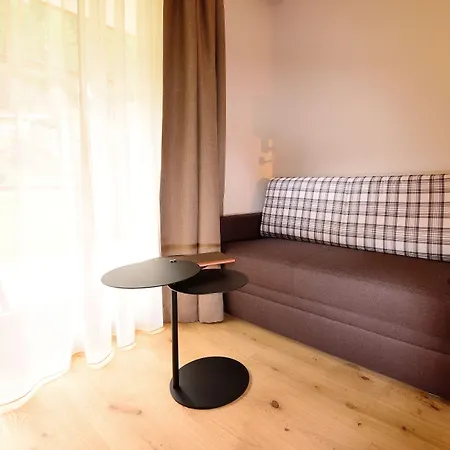 מלון Waldruhe 3*