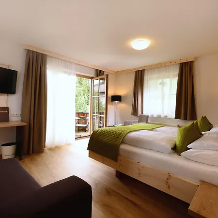 Waldruhe 3* كارتياسش