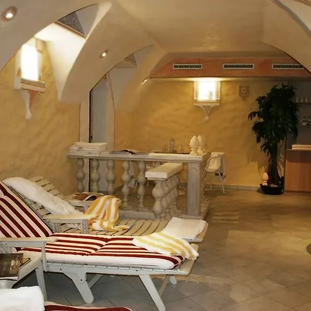 מלון Waldruhe 3*