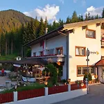 Hotel Waldruhe Kartitsch